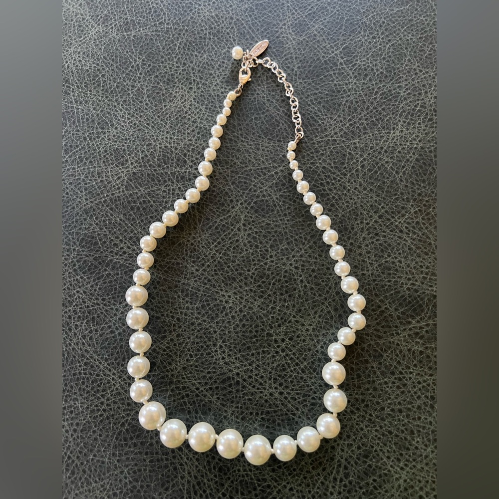 Talbots Necklace Pearls Faux White - Picture 2 of 11